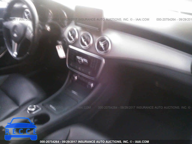 2014 Mercedes-benz CLA 250 4MATIC WDDSJ4GB5EN099919 Bild 4
