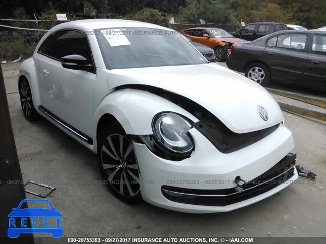 2012 Volkswagen Beetle 3VWVA7AT6CM650308 Bild 0