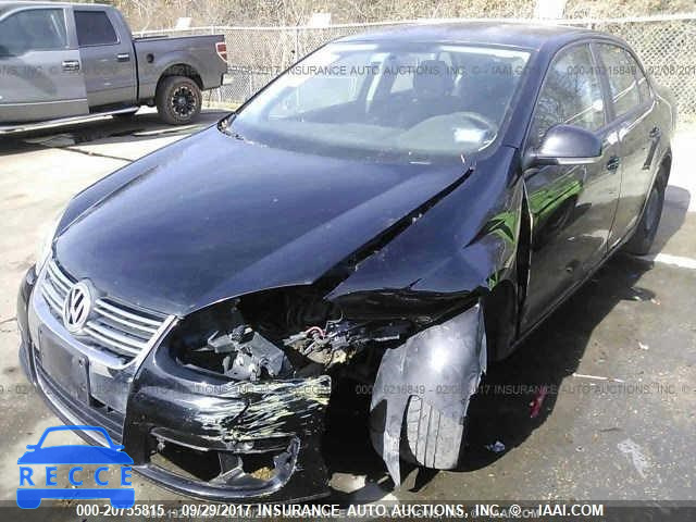 2008 Volkswagen Jetta 3VWJZ71K78M172468 image 2