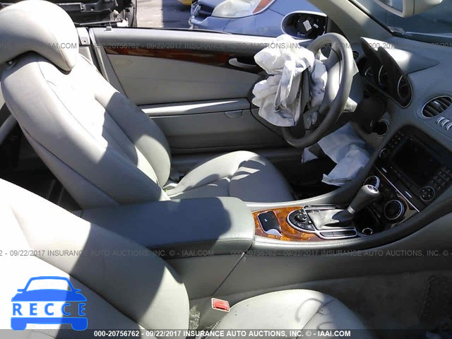 2005 Mercedes-benz SL WDBSK75F95F101937 image 4