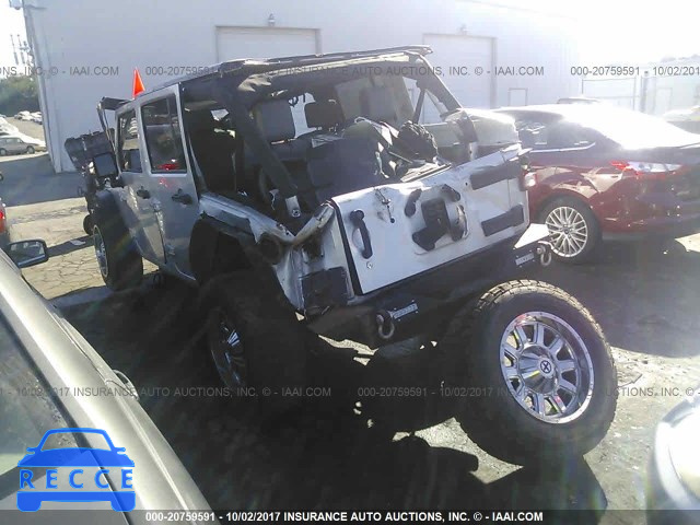 2009 Jeep Wrangler Unlimited SAHARA 1J4GA59159L731534 image 2