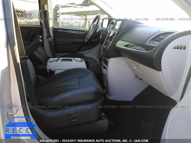 2012 Chrysler Town and Country 2C4RC1CG3CR270945 image 4