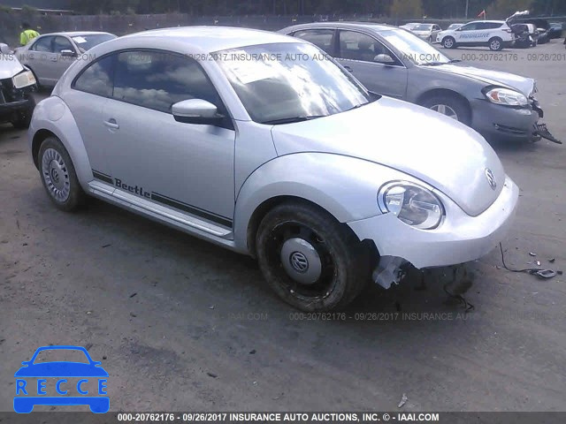 2014 Volkswagen Beetle 3VWJP7AT0EM607714 Bild 0