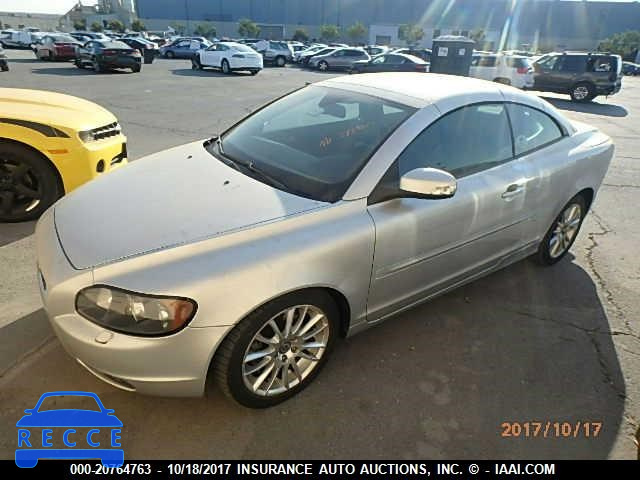 2008 Volvo C70 T5 YV1MC672X8J041075 Bild 1