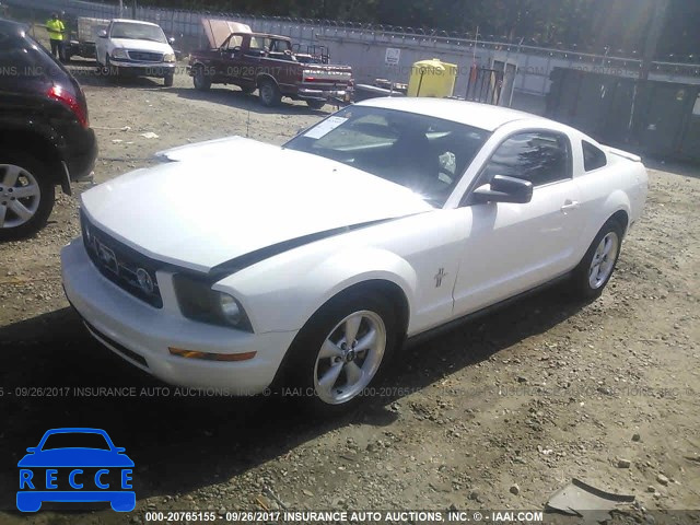 2007 Ford Mustang 1ZVHT80N375277742 image 1