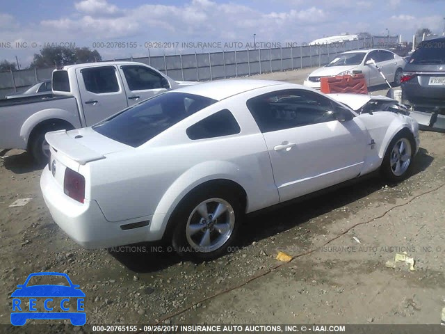 2007 Ford Mustang 1ZVHT80N375277742 image 3
