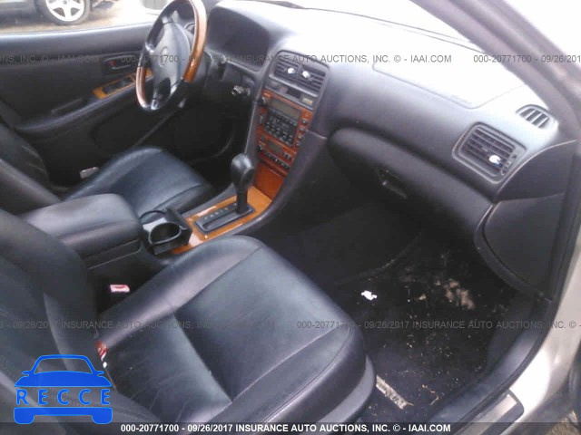 2000 LEXUS ES 300 JT8BF28G4Y0274770 image 4