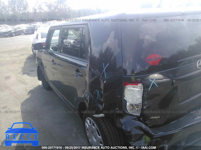 2013 Scion XB JTLZE4FE4DJ043294 Bild 2