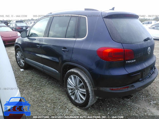 2015 Volkswagen Tiguan WVGAV7AX3FW609885 Bild 2