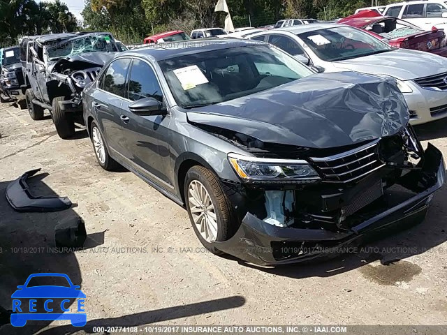 2017 VOLKSWAGEN PASSAT SE 1VWBT7A39HC076857 image 0