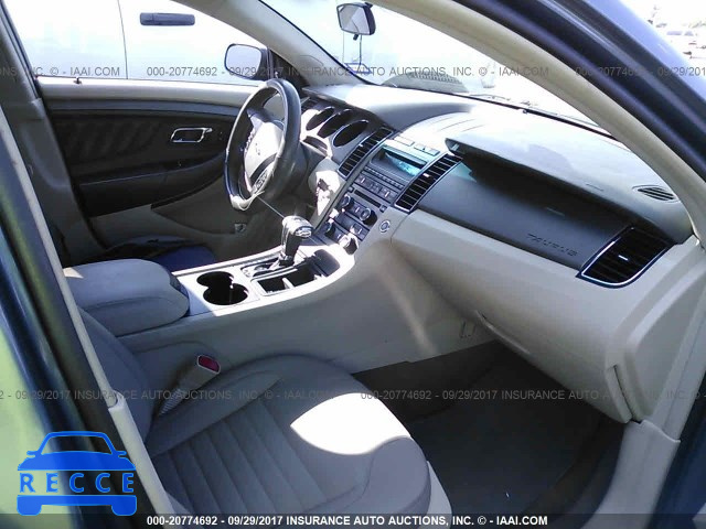 2010 Ford Taurus SE 1FAHP2DW1AG135818 image 4