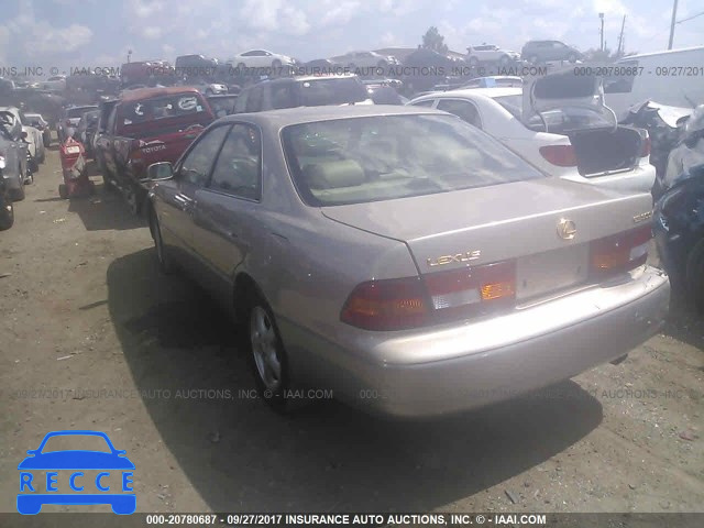 1997 Lexus ES 300 JT8BF22G9V5006496 image 2