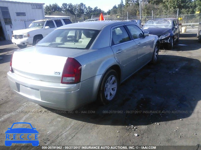 2005 Chrysler 300 2C3JA53G65H586346 image 3