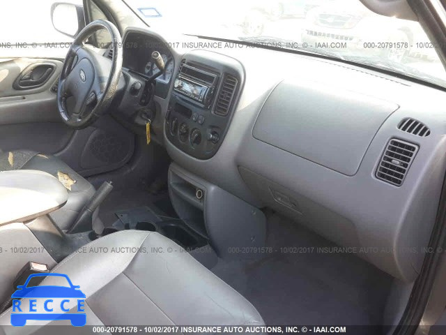 2002 Ford Escape 1FMCU04122KC30081 image 4