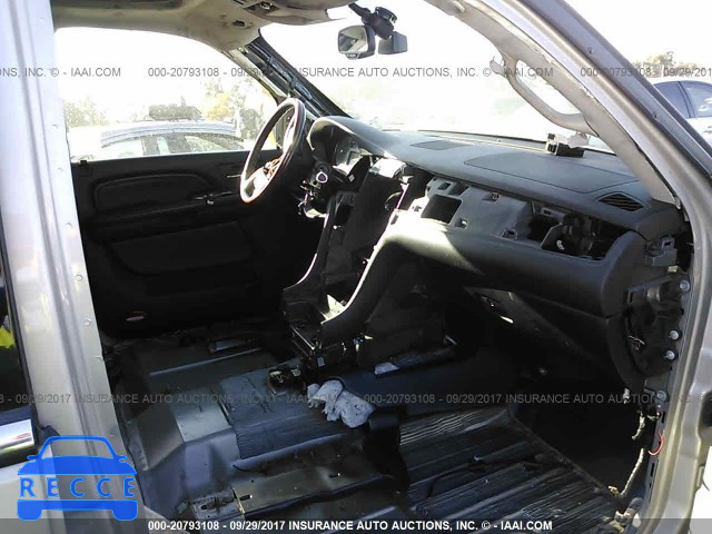 2008 Cadillac Escalade ESV 1GYFK66898R217567 image 4