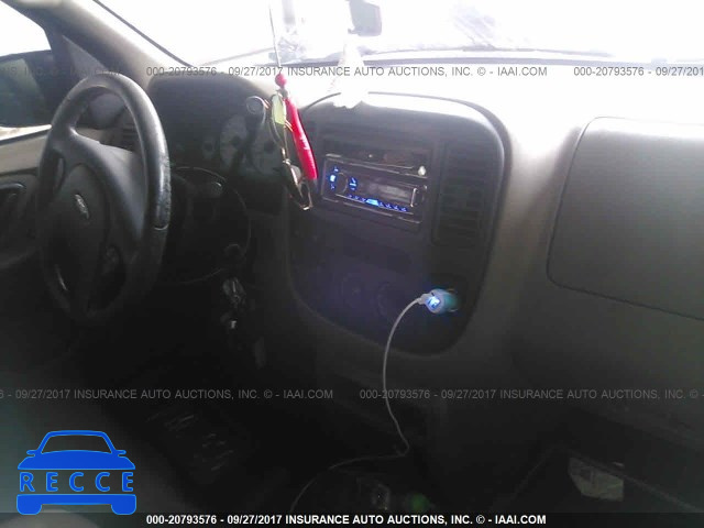 2001 FORD ESCAPE 1FMYU04121KB98852 image 4