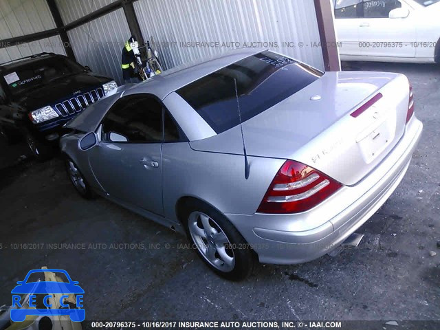 2002 Mercedes-benz SLK 320 WDBKK65F22F243486 image 2