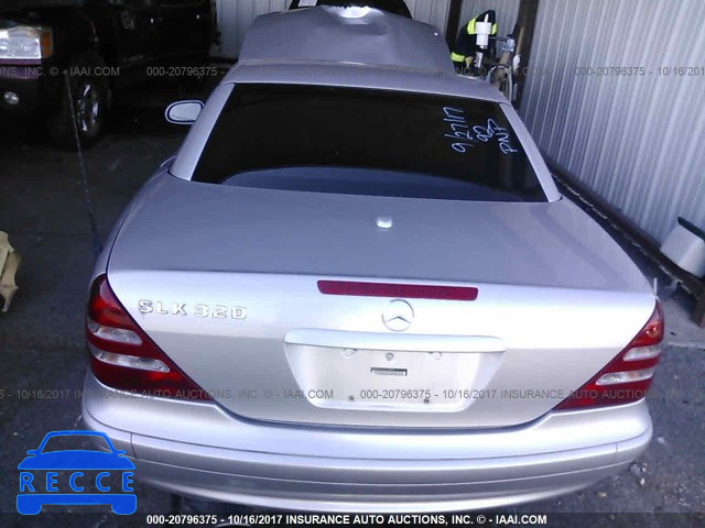 2002 Mercedes-benz SLK 320 WDBKK65F22F243486 image 7