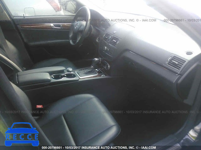 2009 Mercedes-benz C WDDGF54XX9R062747 image 4