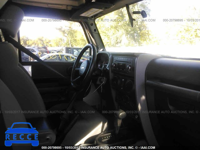 2010 Jeep Wrangler Unlimited RUBICON 1J4BA6H17AL120488 Bild 4
