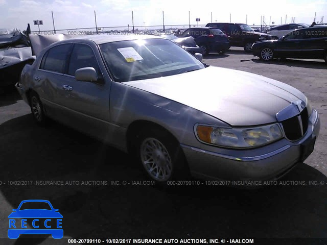 1999 LINCOLN TOWN CAR 1LNHM82W8XY717888 image 0