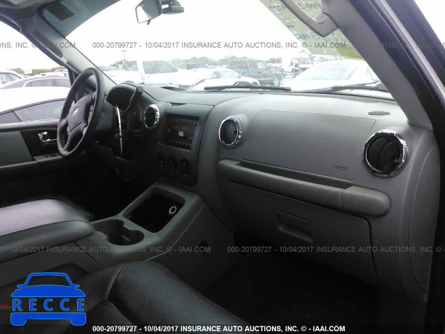 2005 Ford Expedition 1FMPU15585LA35240 image 4