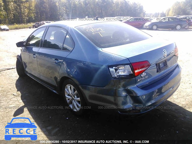 2015 Volkswagen Jetta 3VWD17AJ4FM348241 Bild 2