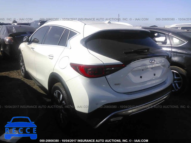 2017 INFINITI QX30 SJKCH5CR7HA020875 image 2