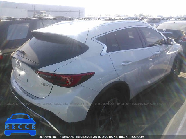 2017 INFINITI QX30 SJKCH5CR7HA020875 image 3