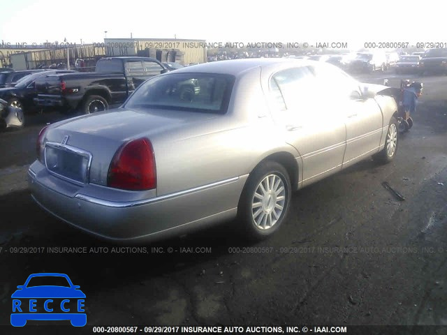 2003 Lincoln Town Car SIGNATURE 1LNHM82W83Y687155 image 3