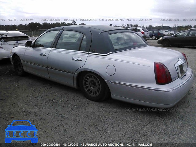 1999 Lincoln Town Car CARTIER 1LNFM83W7XY606190 image 2