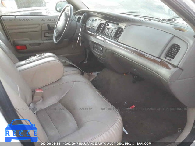 2002 Ford Crown Victoria LX/SPORT 2FAFP74WX2X119567 Bild 4