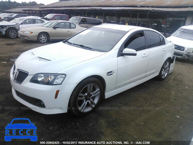 2008 Pontiac G8 6G2ER57768L988639 Bild 1