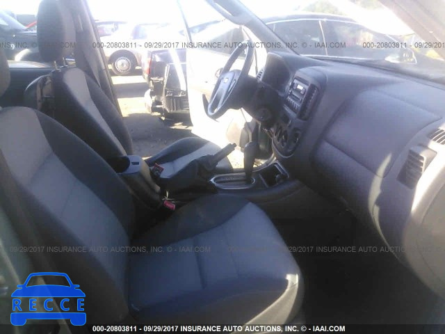 2005 Ford Escape 1FMYU02Z55KB12514 image 4