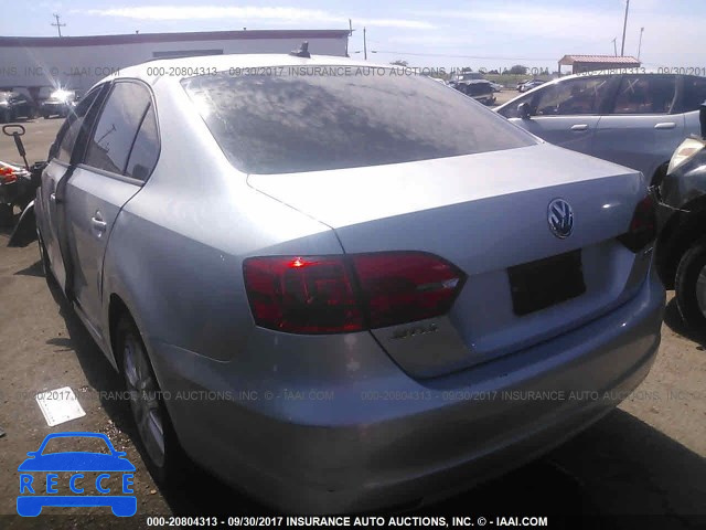 2011 Volkswagen Jetta 3VWBZ7AJXBM365748 image 2