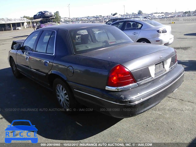 2004 FORD CROWN VICTORIA 2FAFP74W44X121740 image 2