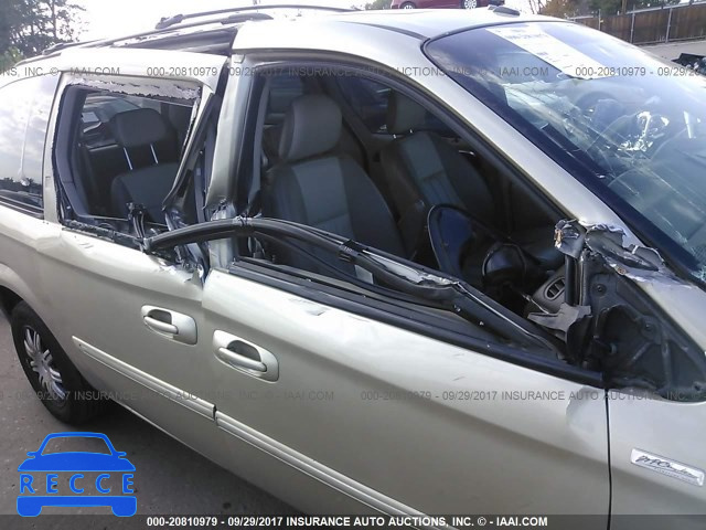 2006 Chrysler Town and Country 2A4GP54L86R701714 image 5