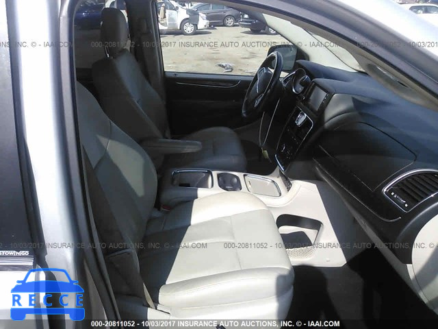 2012 Chrysler Town and Country 2C4RC1GG8CR192298 image 4