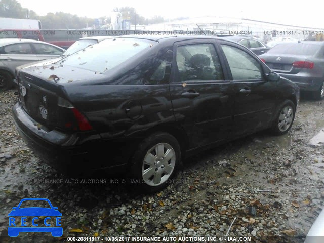 2007 Ford Focus 1FAFP34N57W109774 image 3