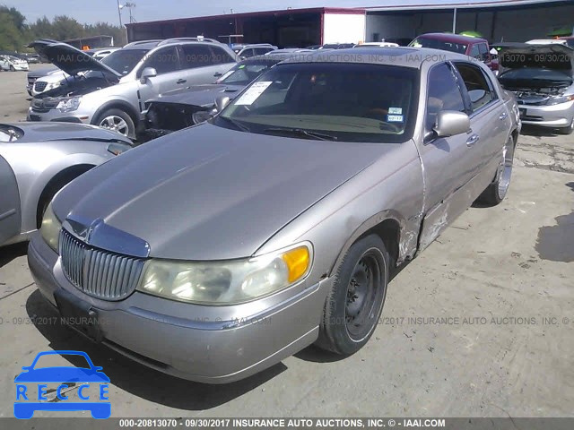 2000 Lincoln Town Car SIGNATURE 1LNHM82W8YY816227 image 1