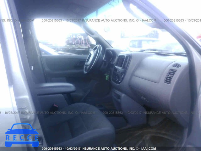 2002 Ford Escape 1FMYU03172KD03520 image 4