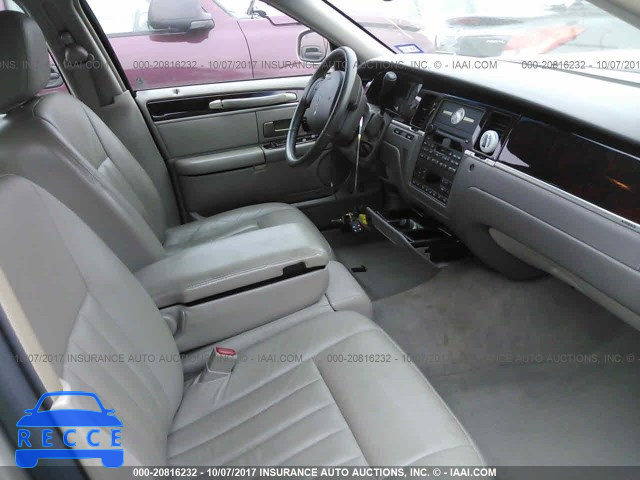 2005 Lincoln Town Car SIGNATURE 1LNHM81W35Y617132 зображення 4