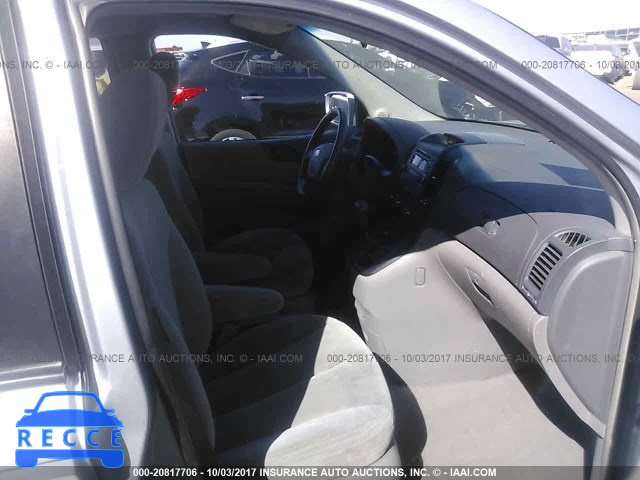 2007 KIA Sedona EX/LX KNDMB233076190256 image 4