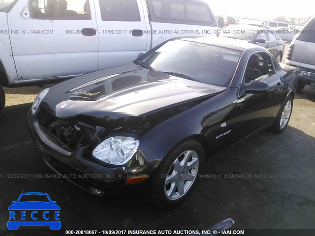 2000 Mercedes-benz SLK WDBKK47F8YF148909 image 1