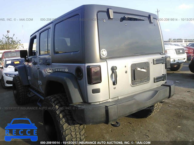 2015 Jeep Wrangler Unlimited SPORT 1C4BJWDG0FL639695 Bild 2