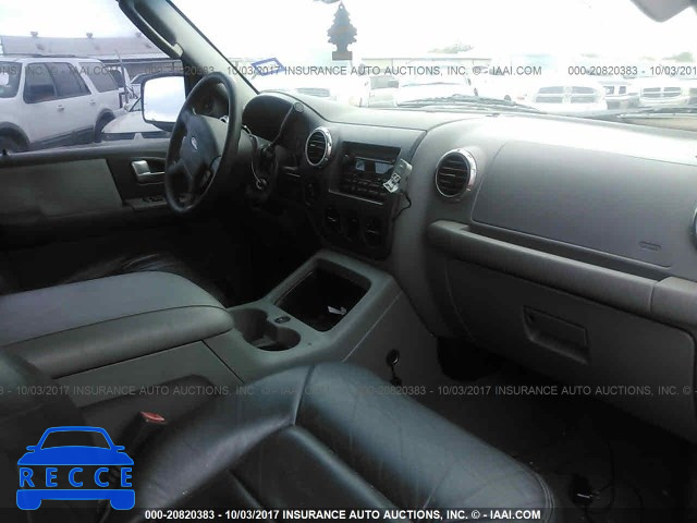 2004 Ford Expedition 1FMPU16L44LA39068 image 4