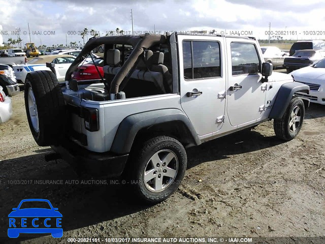 2008 Jeep Wrangler Unlimited 1J4GA39148L518934 зображення 3