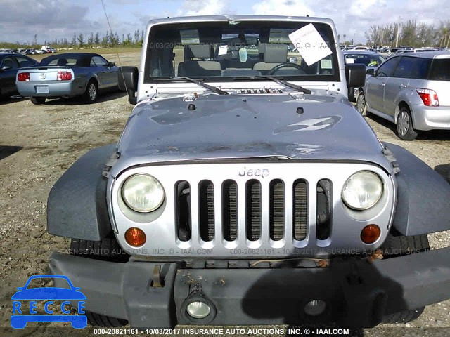 2008 Jeep Wrangler Unlimited 1J4GA39148L518934 зображення 5