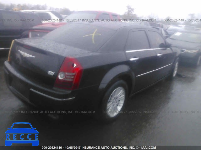 2010 Chrysler 300 2C3CA5CV4AH241396 Bild 3