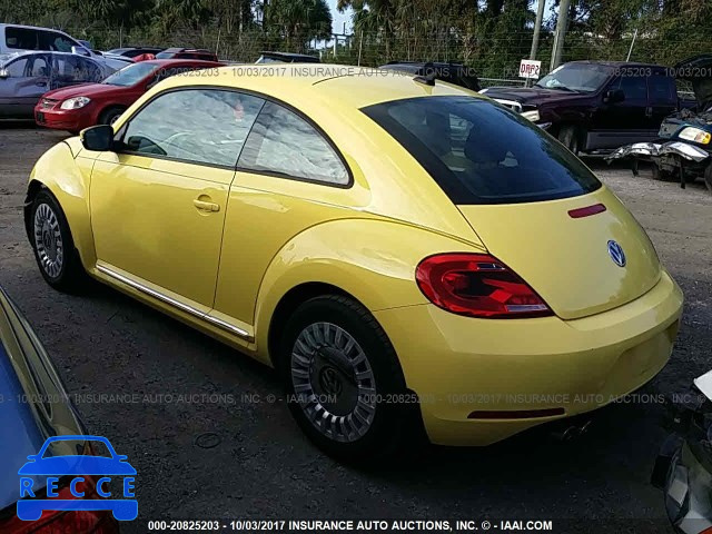 2015 Volkswagen Beetle 3VWJ17AT2FM636036 image 2